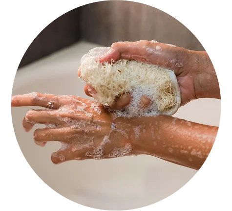 MyoGlow routine step 1: cleanse the skin